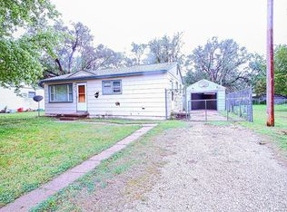 610 Whittinghill Ave, Salina, KS 67401