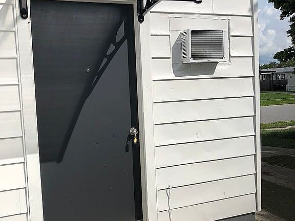 This is a studio apartment 
