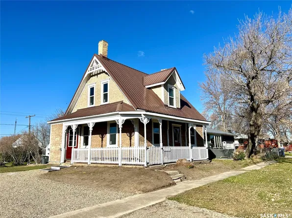 315 3rd Street, Frobisher, SK S0C 0Y0