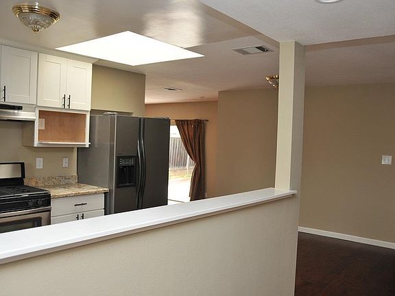 2nd image of 4273 Mountcastle Way