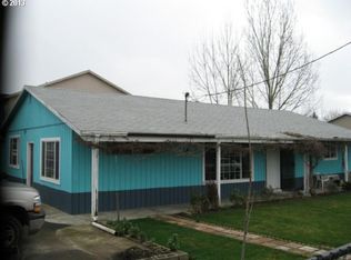 182 N 4th Ave, Cornelius, OR 97113