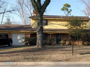 1819 Crestmont St, Norman, OK 73069