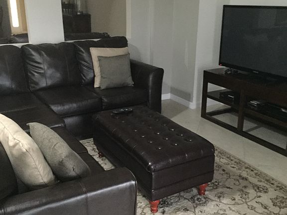 5th image of 3904 La Flor Dr