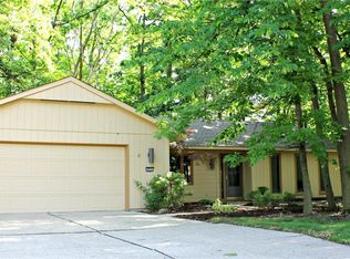 9658 Plum Brook Ln, Strongsville, OH 44149
