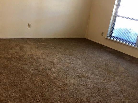 5th image of 354 Valley Park Dr