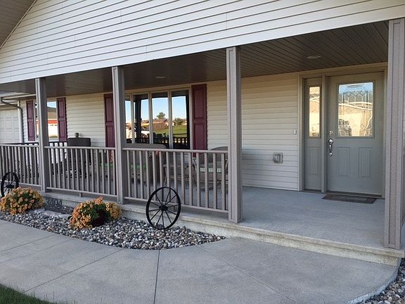 4th image of 3404 Keokuk Ave
