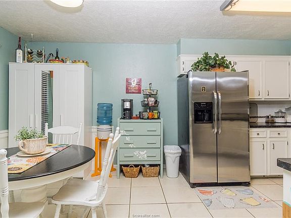 5th image of 2513 Bexar Grass Ct