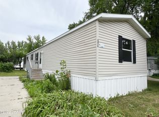 2470 Estabrook Dr, Grand Forks, ND 58201
