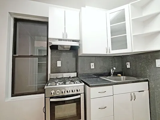 Rented by Compass | media 25