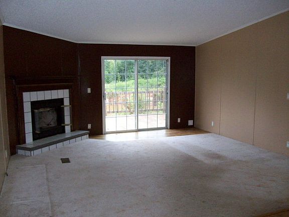 3rd image of 48 McKenzie Dr