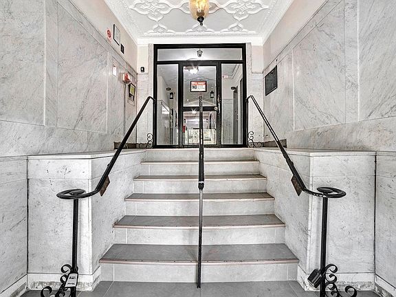 4th image of 301 79th St APT E1