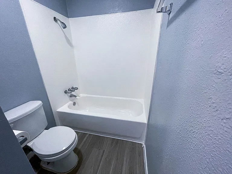 8907 Parkfield Dr — Photo 25