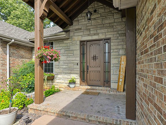 5th image of 1657 S Timber Lake Drive