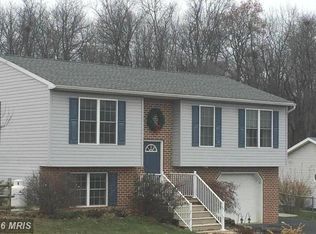 1334 Mallard Dr W, Chambersburg, PA 17202