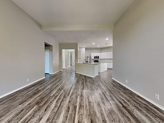 3rd image of 1300 Calistoga Dr