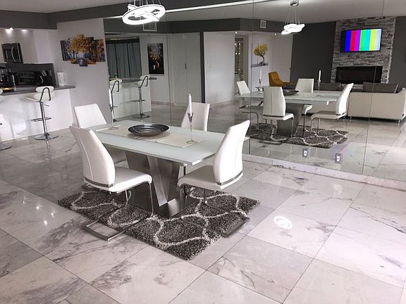 2nd image of 1717 N Bayshore Dr APT 1154