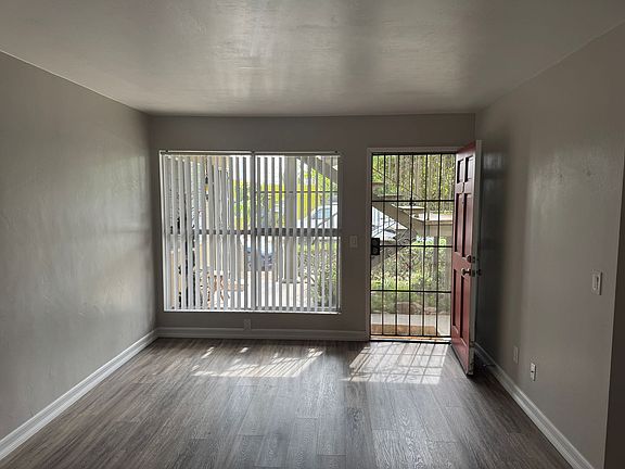 4th image of 4174 Monroe Ave APT 3
