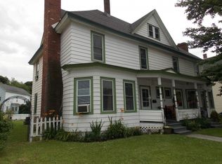 27 Maple Ave, Barre, VT 05641