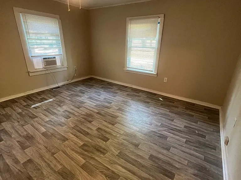 1112 East Dr — Photo 10