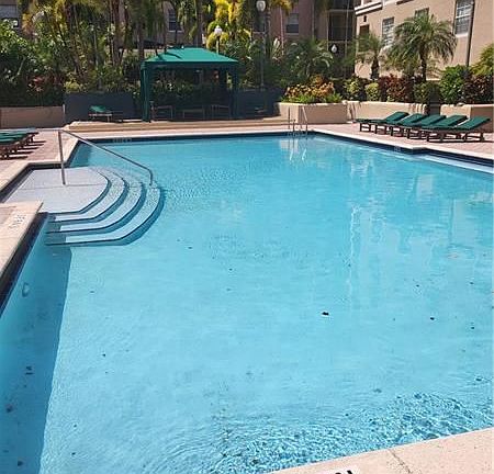 4th image of 520 SE 5th Ave APT 3706