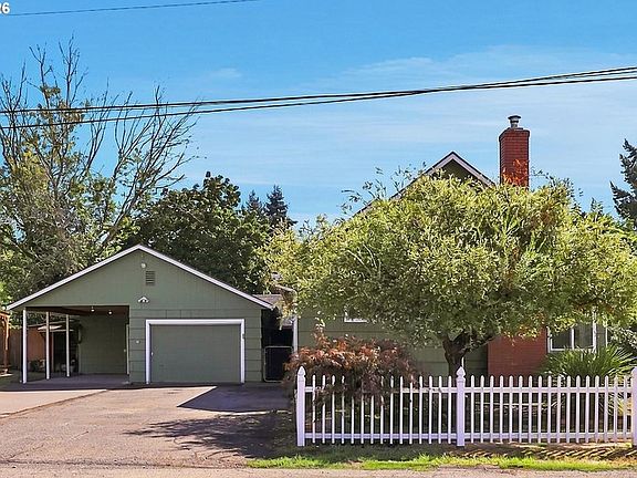 5th image of 411 NE Yamhill St