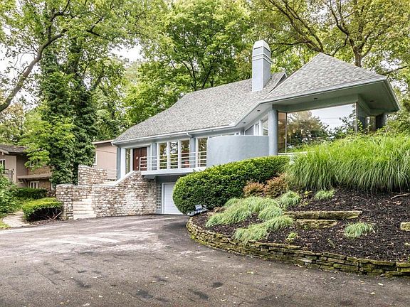 2nd image of 2980 Linkbury Ln