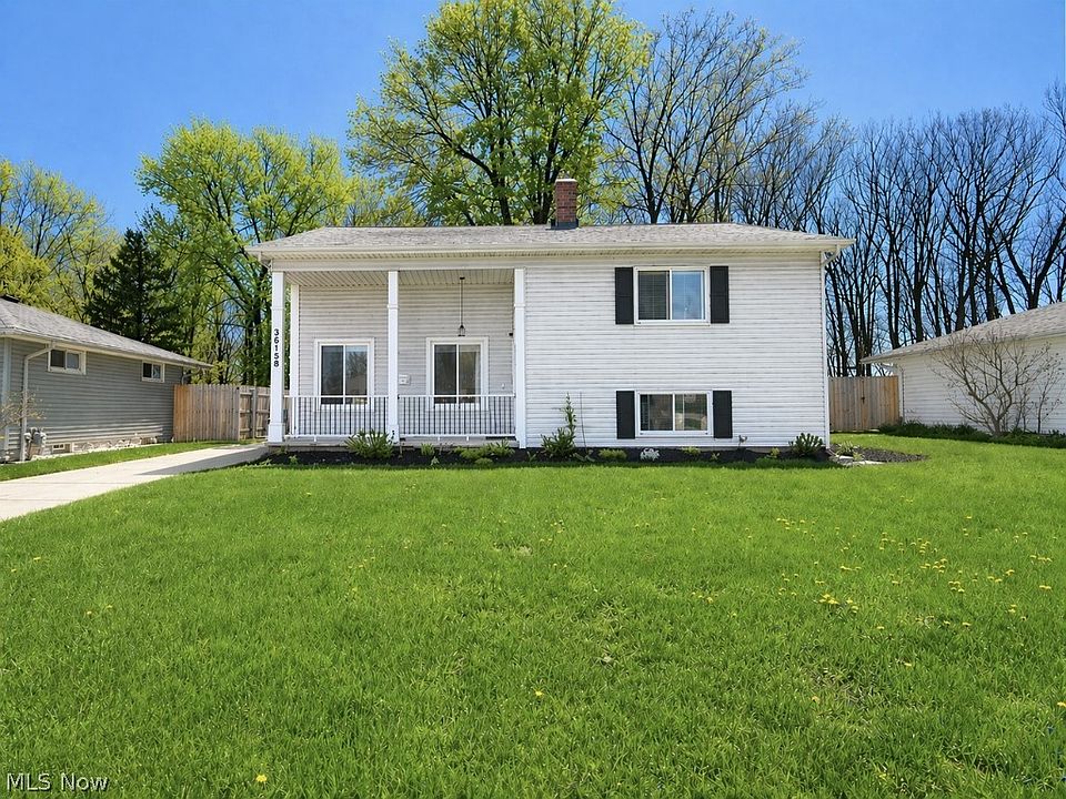 1st image of 36158 Hillcrest Dr