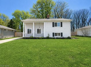 36158 Hillcrest Dr, Eastlake, OH 44095
