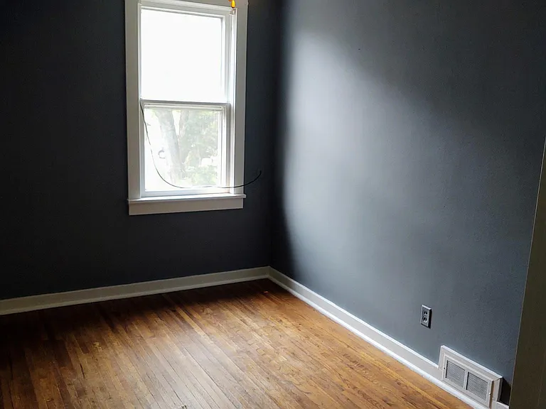402 Vine St #1/2 — Photo 9