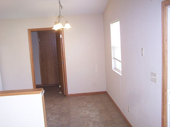5th image of 1803 Clover Dr