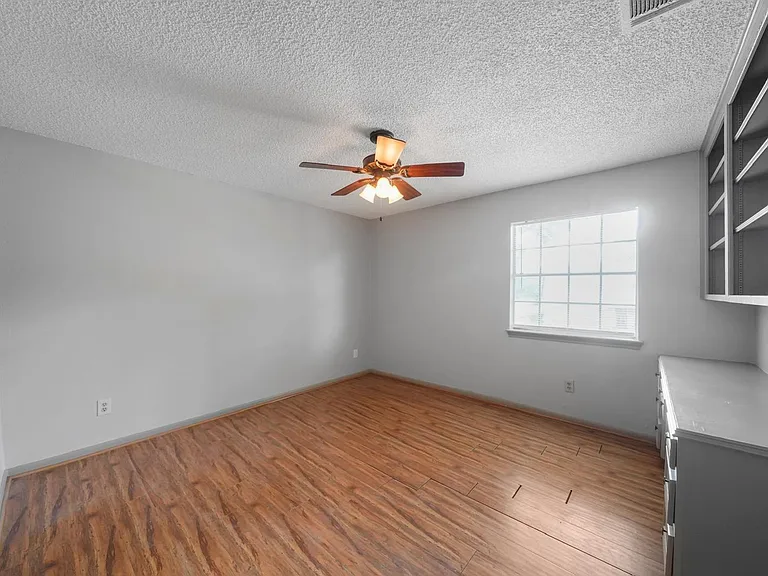 3102 Hollow Cir — Photo 8