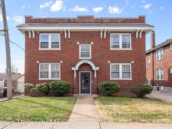 2nd image of 4932 Pernod Ave #1W