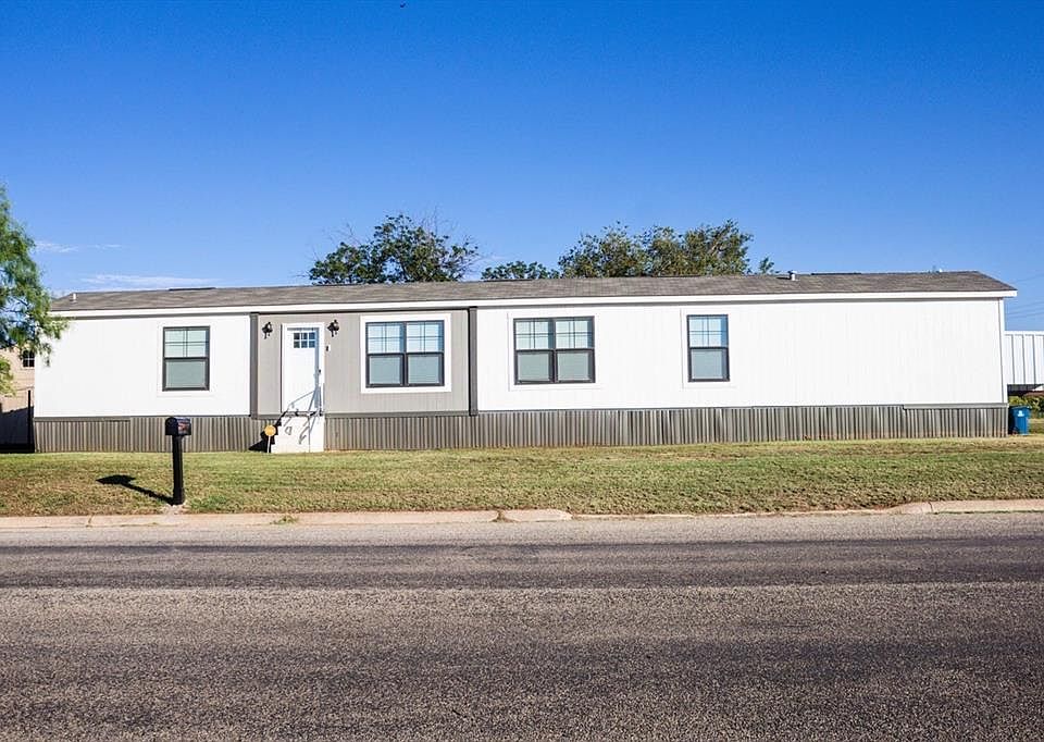 1st image of 300 W Avenue D