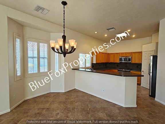 5th image of 1441 W Carmel Pointe Dr