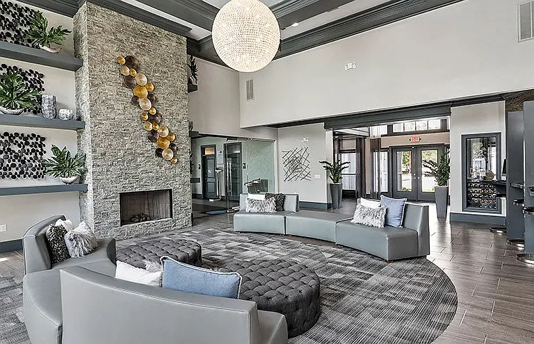 The Palms at Clear Lake Apartments — Photo 36