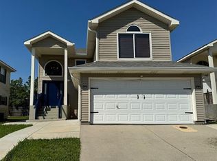 1924 Lac La Belle Dr, Harvey, LA 70058