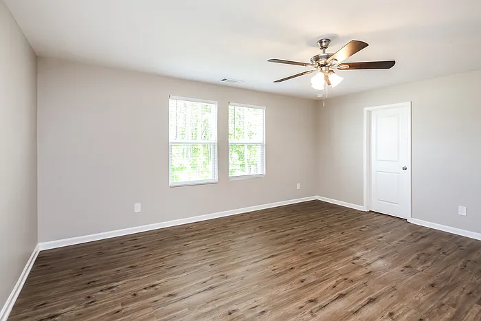 307 Alexander Ln — Photo 10