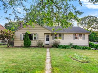 445 Emerald Pl, Stratford, CT 06614