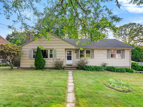 445 Emerald Place, Stratford, CT 06614