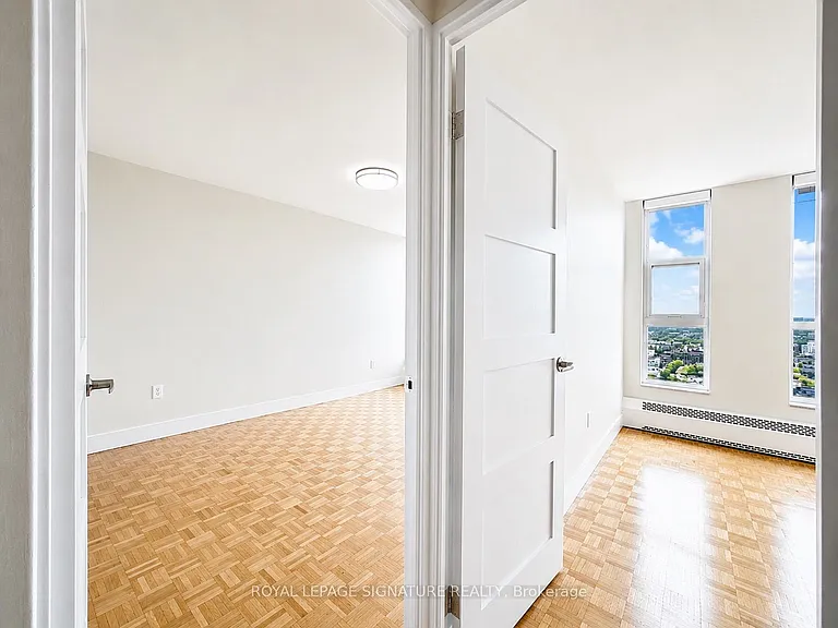 666 Spadina Ave #2211 — Photo 9