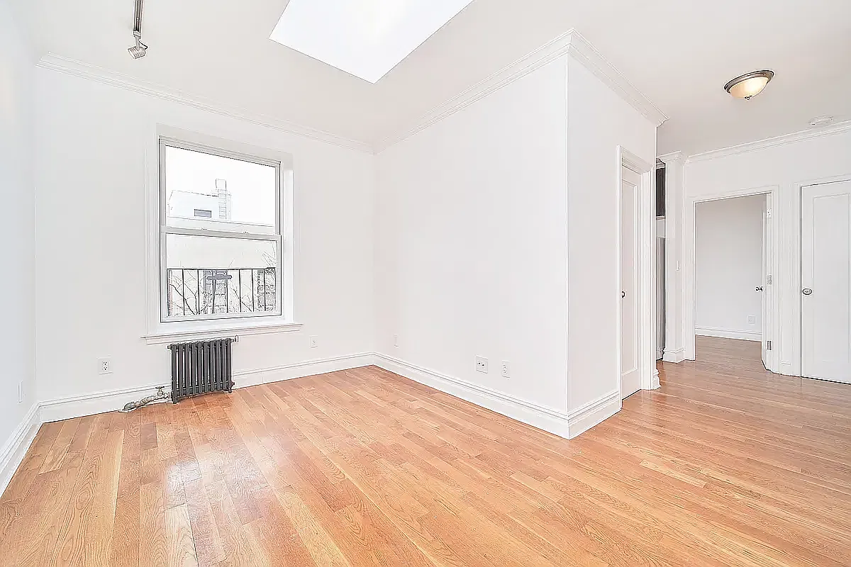 10 Morton Street — Photo 1