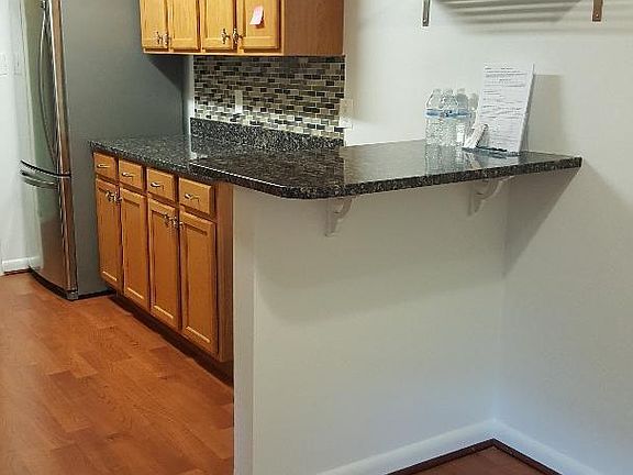 kitchen/dining area