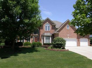 2508 Saddlebrook Dr, Naperville, IL