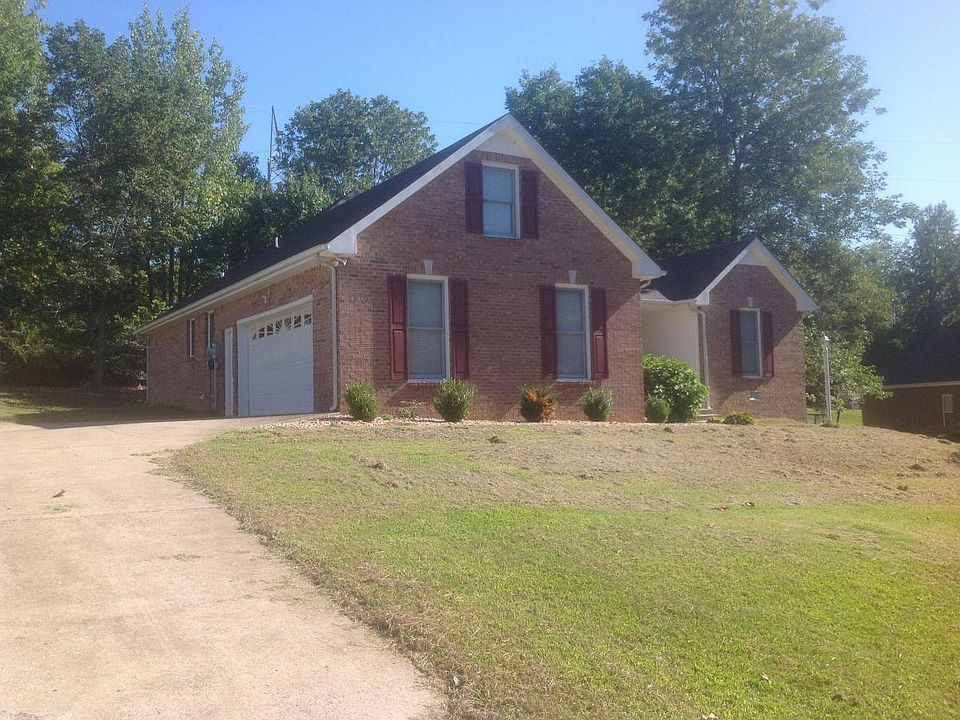 2nd image of 2113 Karen Ct