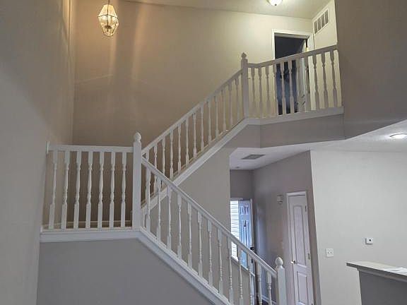 3rd image of 770 Mystic Pointe Dr