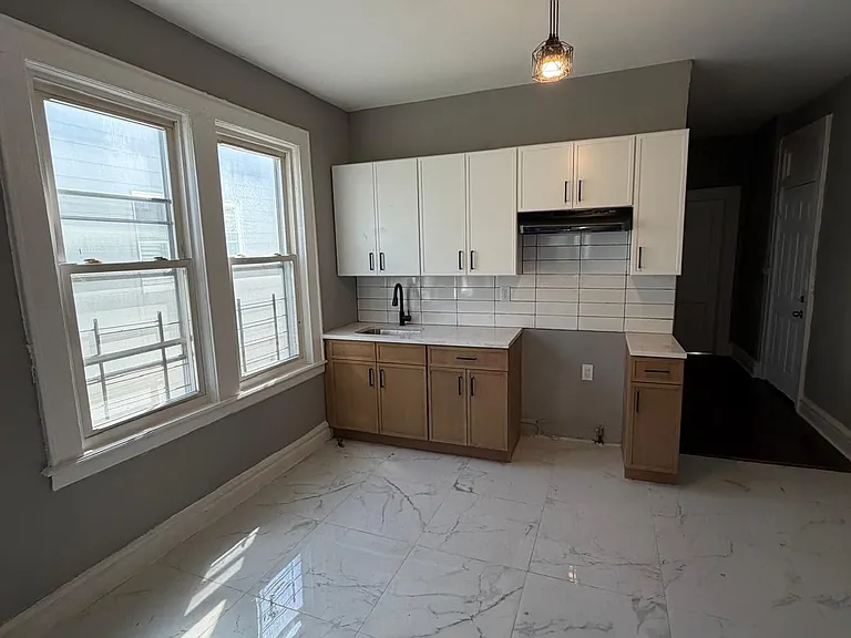 845 S 19th St #3L — Photo 1