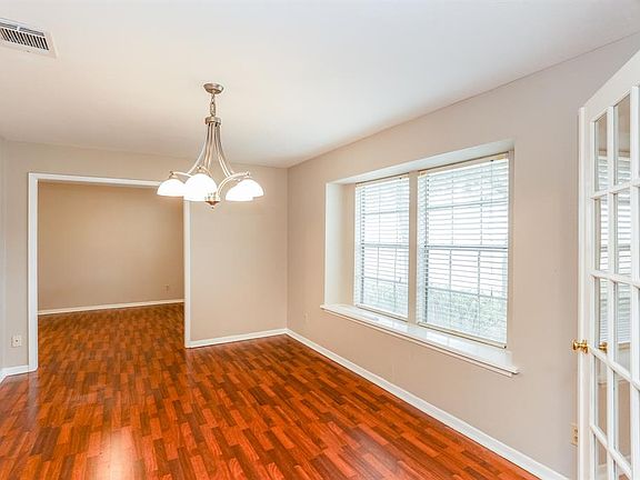 4th image of 1127 Austin Colony Dr