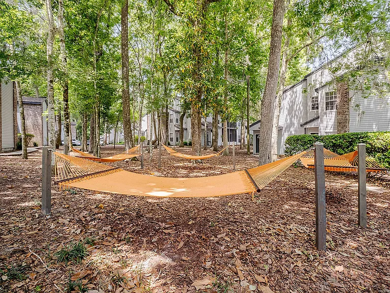 Spyglass Apartments — Photo 17