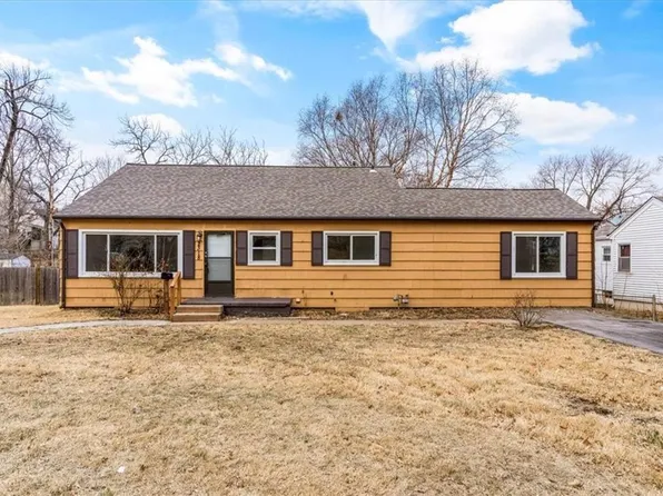 2318 S Hall Rd, Independence, MO 64052