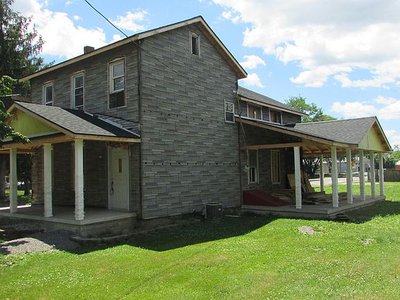 2nd image of 17 E Mill St